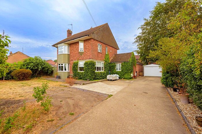 4 Bedroom Detached House For Sale In Boston Road, Horncastle, LN9