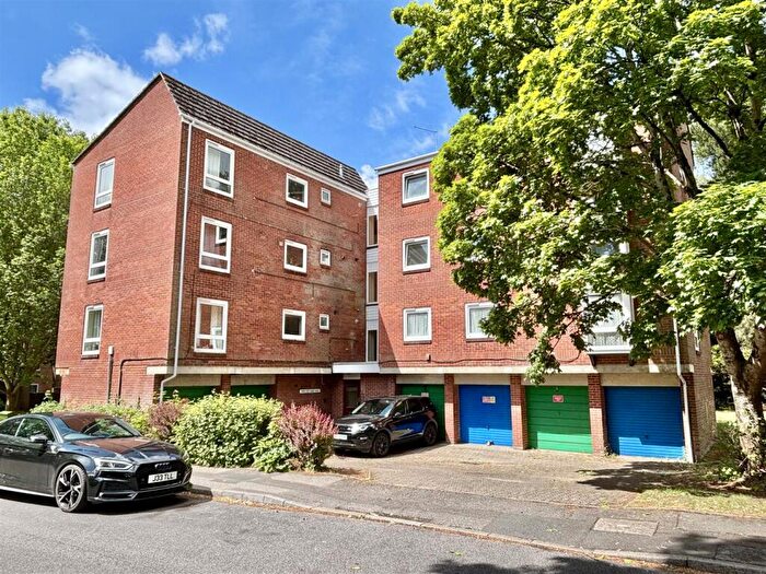2 Bedroom Flat To Rent In Hasler Road, Canford Heath, BH17