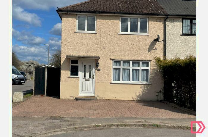 3 Bedroom End Of Terrace House To Rent In Aubrey Avenue, London Colney, St.albans, Hertfordshire, AL2
