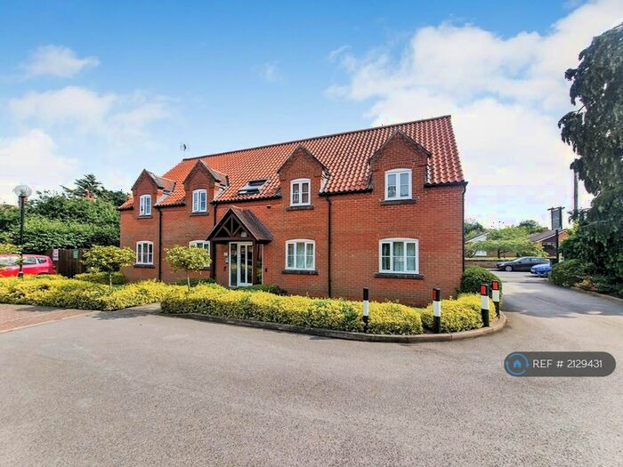 2 Bedroom Flat To Rent In Hassall Court, Bingham, Nottingham, NG13