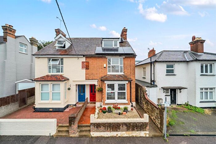 4 Bedroom Semi Detached House For Sale In Reginald Road, Maidstone, ME16