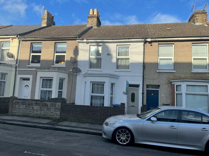 3 Bedroom House To Rent In Oswald Road, Dover, CT17