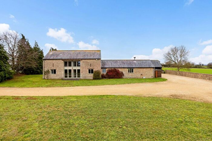 4 Bedroom Barn To Rent In Somerton Road Souldern, OX27