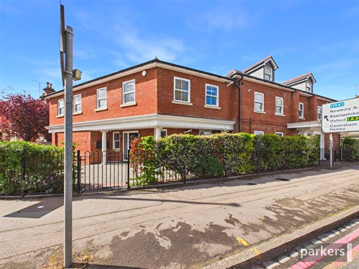 2 Bedroom Apartment To Rent In Wokingham Road, Reading, Berkshire, RG6