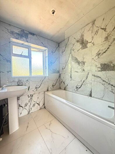 3 Bedroom Semi-Detached House To Rent In Lodge Close, Uxbridge, UB8