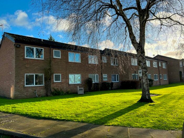 2 Bedroom Maisonette To Rent In Ladypool Close, Walsall WS4