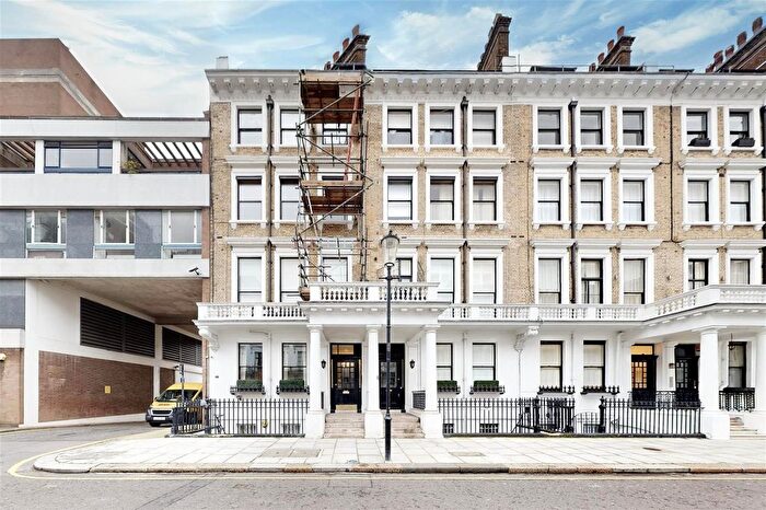 1 Bedroom Flat For Sale In Ovington Gardens, London, SW3