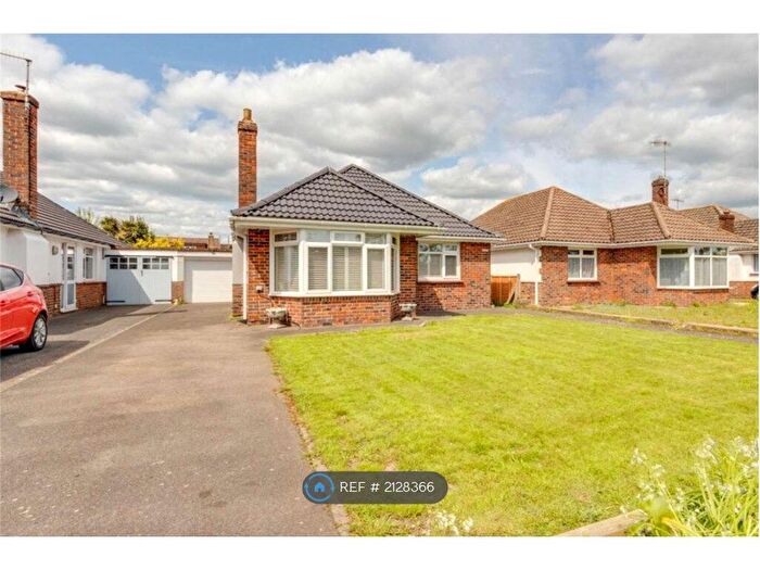 3 Bedroom Bungalow To Rent In Goring Way, Goring-By-Sea, Worthing, BN12