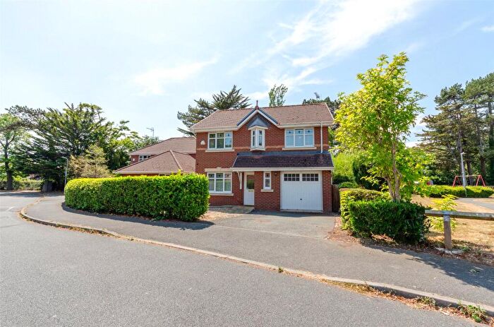 4 Bedroom Detached House For Sale In Chatsworth Close, Rhos On Sea, Colwyn Bay, Conwy, LL28