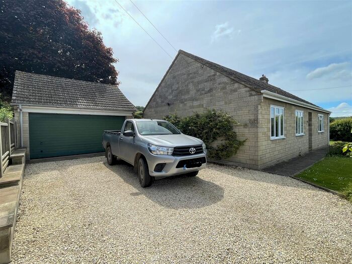 3 Bedroom Detached Bungalow To Rent In Ashmead Green, Dursley, GL11