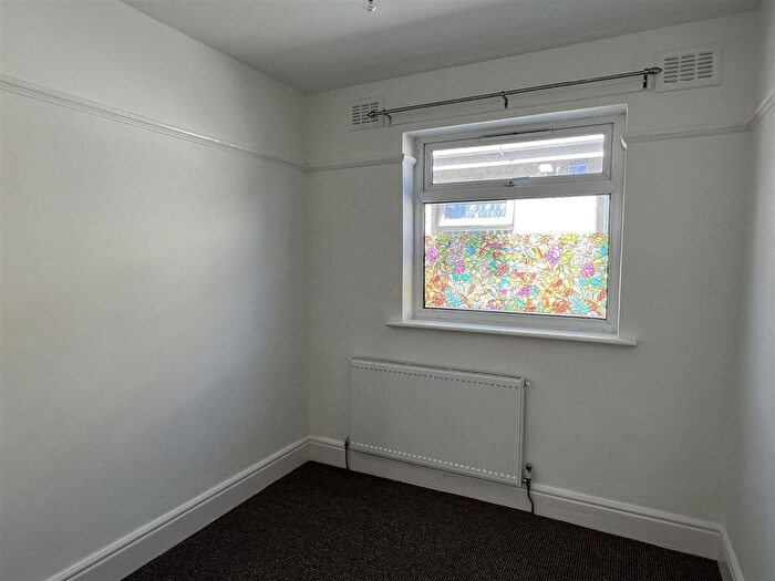 2 Bedroom Detached House To Rent In Regent Road, Rhyl, LL18