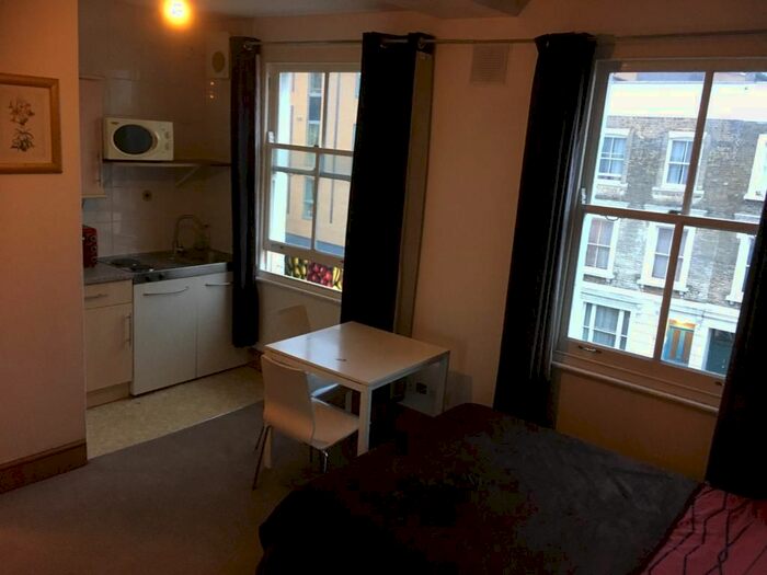 Studio To Rent In Benwell Road, London, N7