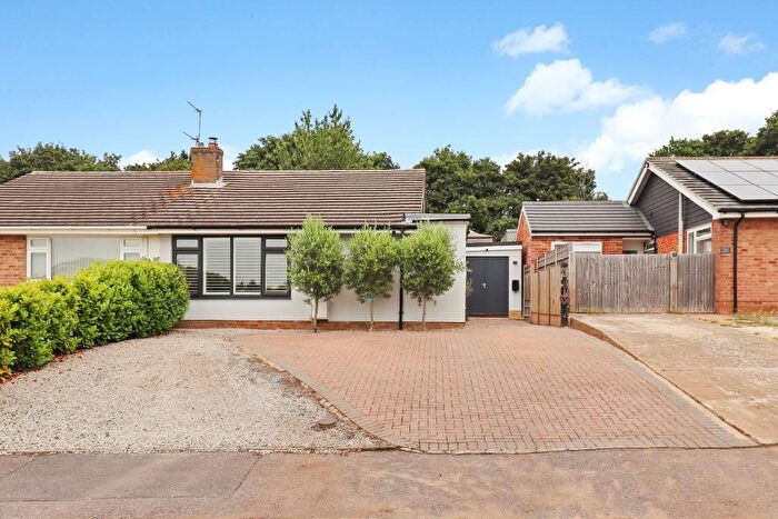 3 Bedroom Semi-Detached Bungalow For Sale In Meadow Road, Sturry, Canterbury, Kent, CT2