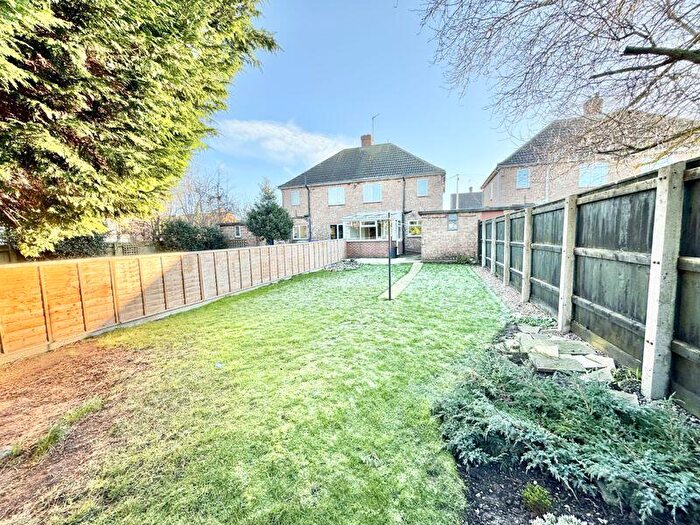 2 Bedroom Semi-Detached House For Sale In Park Avenue, Louth, LN11