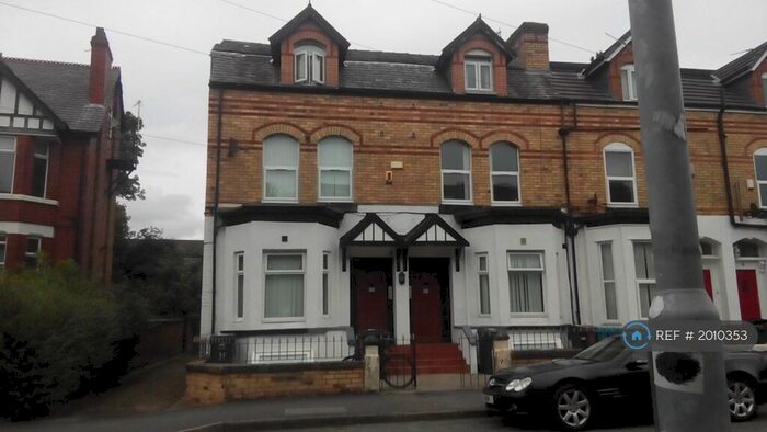 2 Bedroom Flat To Rent In Granville Road, Manchester, M14