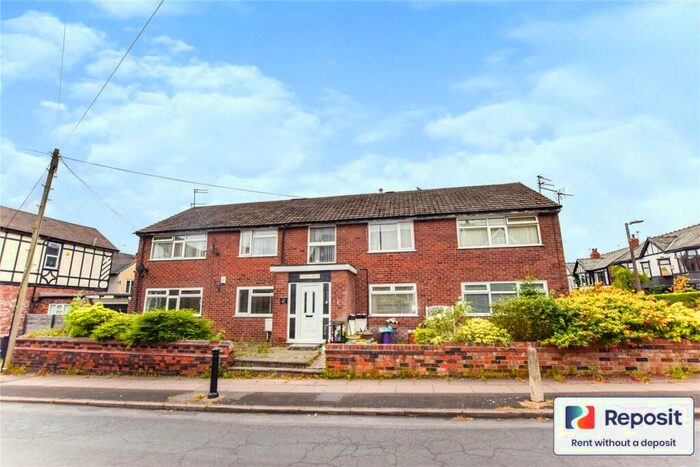 2 Bedroom Flat To Rent In Rivington Road, Salford, Greater Manchester, M6