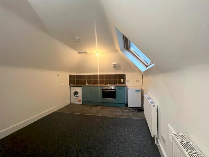 Studio To Rent In Craster Road, Brixton, SW2