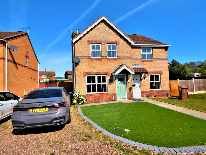 3 Bedroom Semi-Detached House To Rent In Fenners Avenue, Bottesford, Scunthorpe, DN17