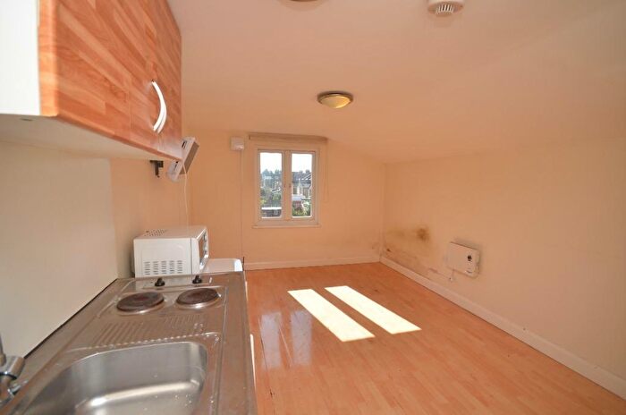 Studio To Rent In Brownhill Road, London, SE6