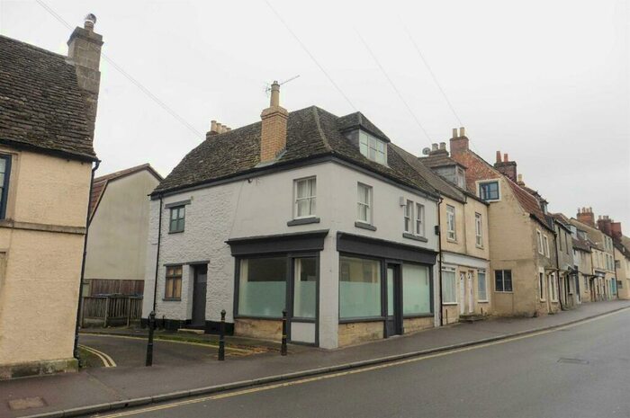 1 Bedroom Flat To Rent In The Causeway, Chippenham, SN15