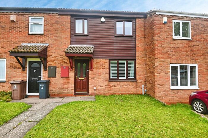3 Bedroom Terraced House For Sale In Parkfield Drive, Birmingham, B36