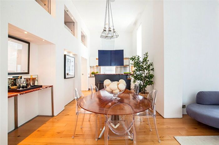 2 Bedroom Flat For Sale In Hall Road, St John's Wood, London, NW8