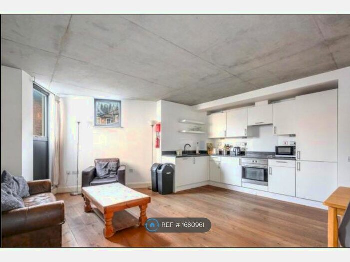 2 Bedroom Flat To Rent In Murray Grove, London, N1