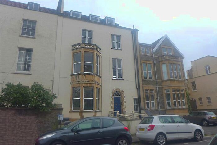 2 Bedroom Flat To Rent In West Park, Clifton, Bristol, BS8