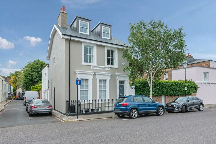 4 Bedroom Detached House To Rent In Queensdale Road, London, W11
