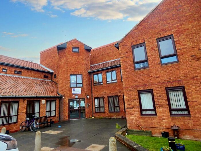 Studio To Rent In Devonworth Place, Cowpen, Blyth, Northumberland, NE24