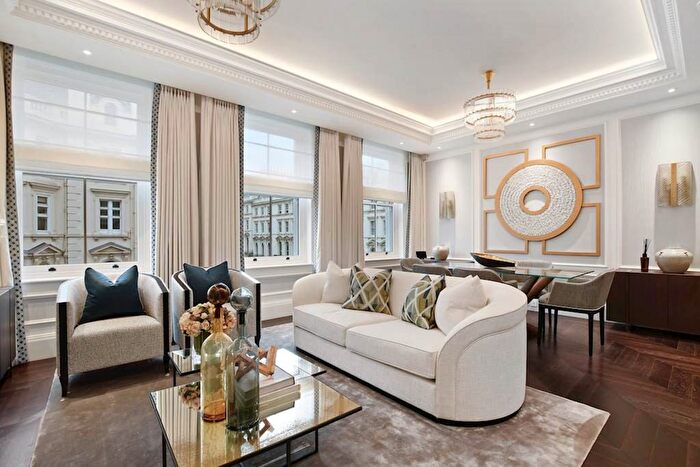 2 Bedroom Flat To Rent In Prince Of Wales Terrace, Kensington, W8