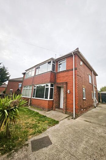 3 Bedroom Semi Detached House To Rent In Harrowden Road, Wheatley, DN2
