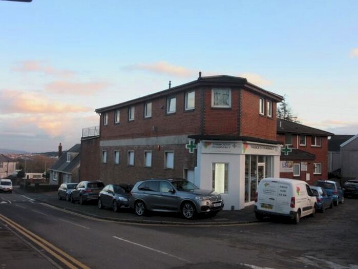 1 Bedroom Flat To Rent In Llangyfelach Road, Treboeth, Swansea., SA5