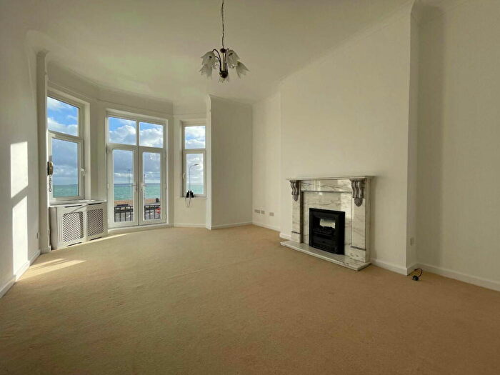 2 Bedroom Flat For Sale In South Parade, Southsea, Hampshire, PO4