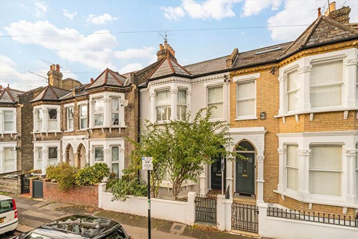 5 Bedroom Property To Rent In Elms Crescent, Clapham South, SW4