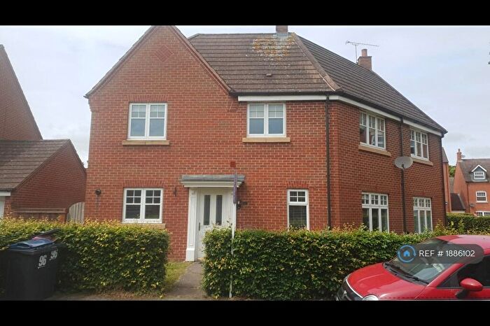 3 Bedroom Semi-Detached House To Rent In Brandwood Crescent, Birmingham, B30