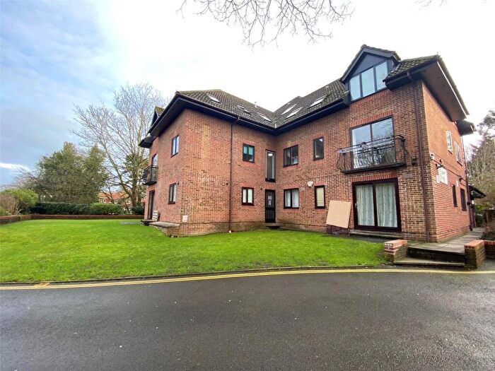 1 Bedroom Apartment For Sale In Westridge Road, Southampton, Hampshire, SO17