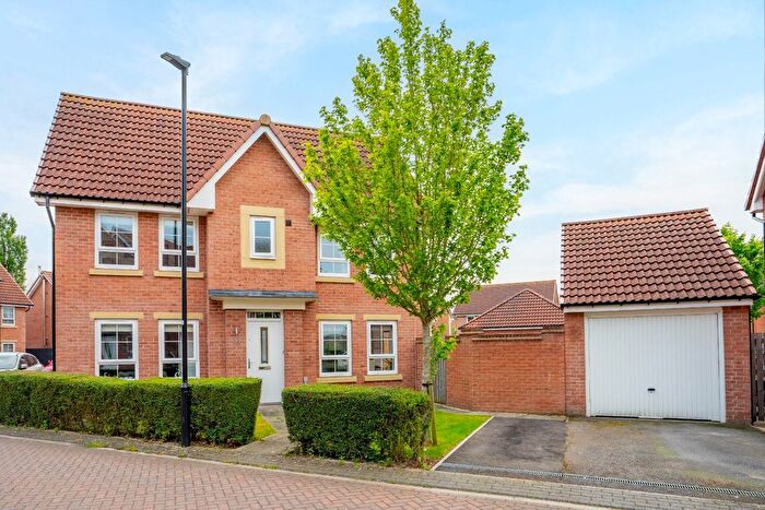 3 Bedroom Semi Detached House For Sale In Heathside, Huntington, York, YO32
