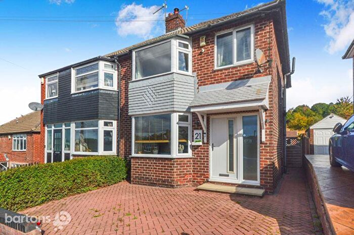 3 Bedroom Semi-Detached House For Sale In West Hill, Kimberworth, S61