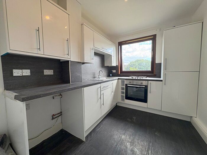 2 Bedroom Flat To Rent In Leith Walk, Dundee, DD2