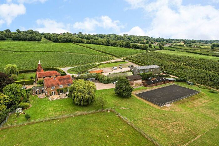 4 Bedroom Detached House For Sale In East Street, Hunton, Maidstone, Kent, ME15