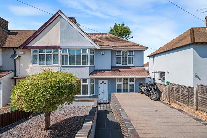3 Bedroom End Of Terrace House For Sale In St. Georges Road, Sidcup, DA14
