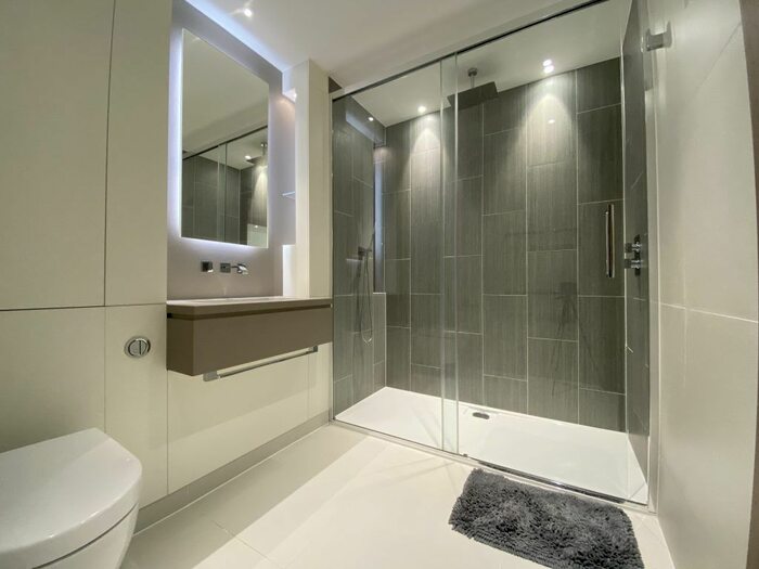 1 Bedroom Flat To Rent In Admiralty House, London Dock, London, E1W