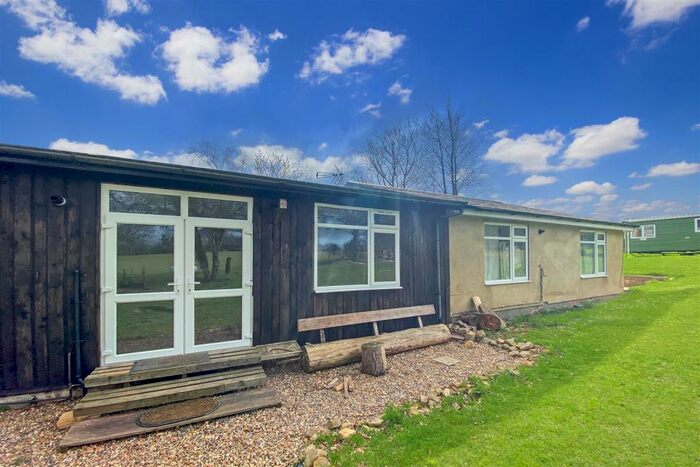 1 Bedroom Flat To Rent In Thornby Lodge, Lee Gate, Great Missenden, HP16