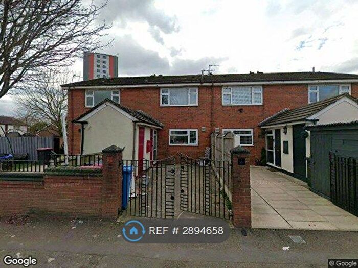 3 Bedroom Terraced House To Rent In St Clements Drive, Salford, M5