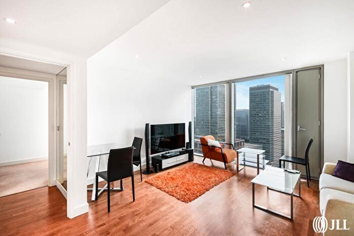 1 Bedroom Flat To Rent In Landmark East, London, E14