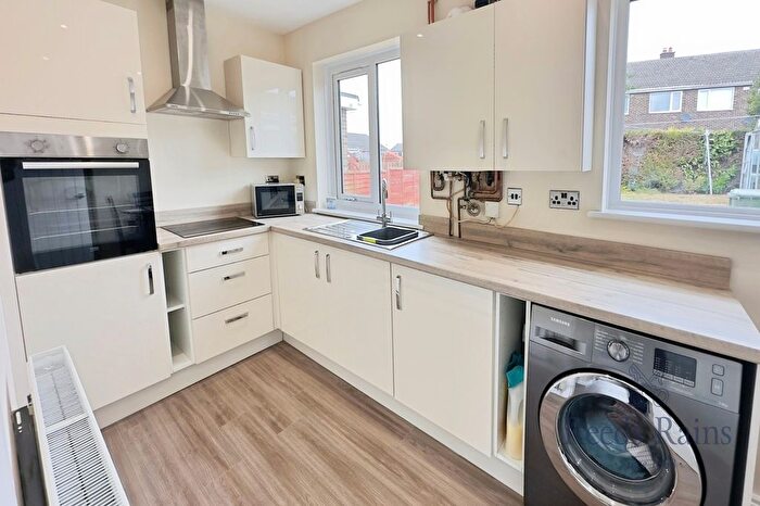 2 Bedroom Bungalow For Sale In Croft Road, Camblesforth, Selby, North Yorkshire, YO8