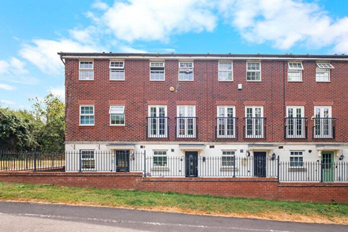 3 Bedroom Terraced House For Sale In Pastorale Road, Bromsgrove, B60