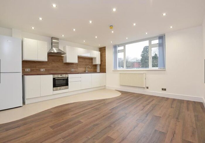 2 Bedroom Flat To Rent In Dolphin House, The Broadway, Stanmore, HA7