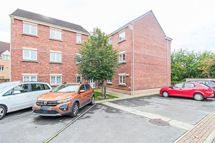 2 Bedroom Flat For Sale In Sabine Fold, Horbury, WF4